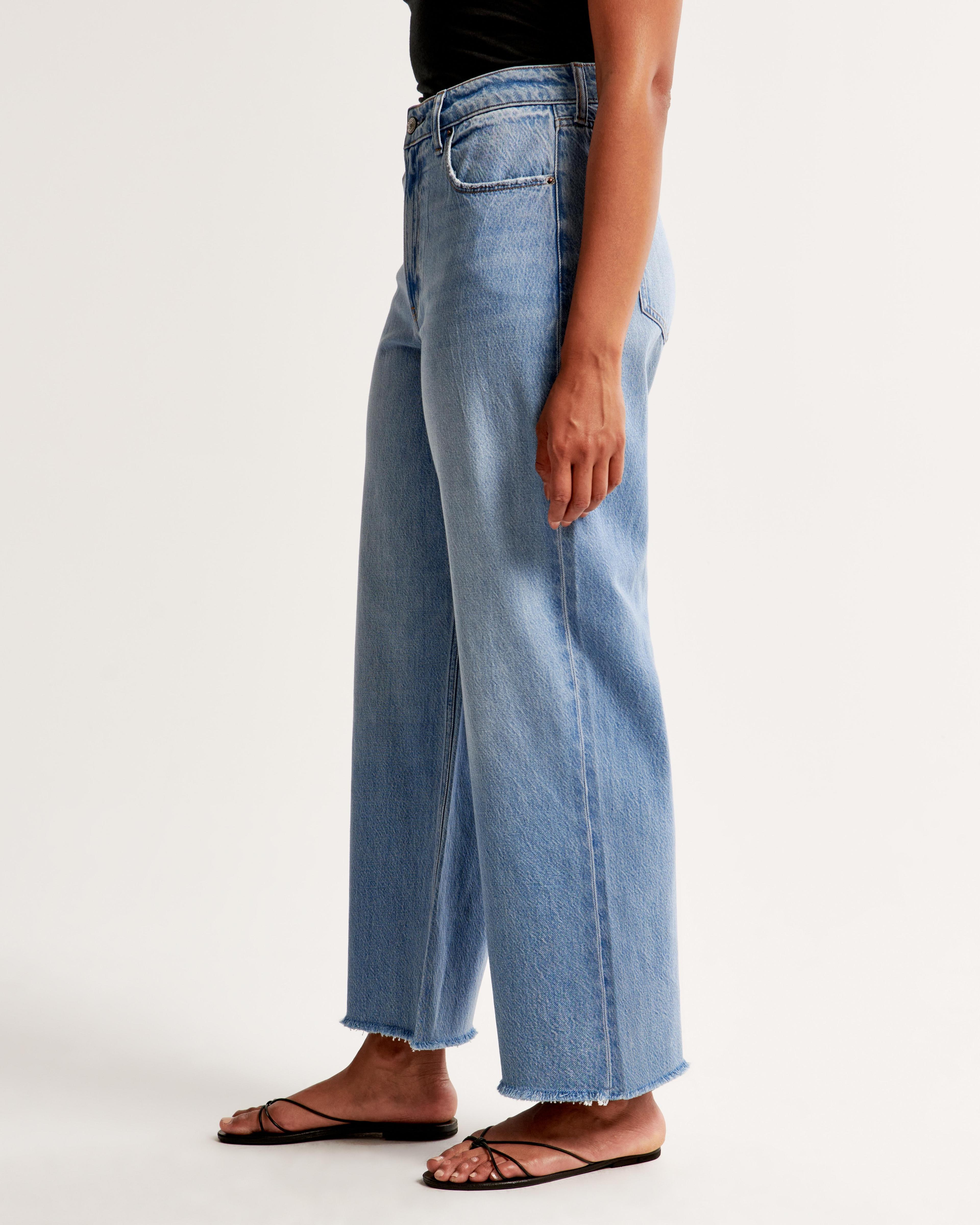 Curve Love High Rise Cropped Wide Leg Jean Product Image