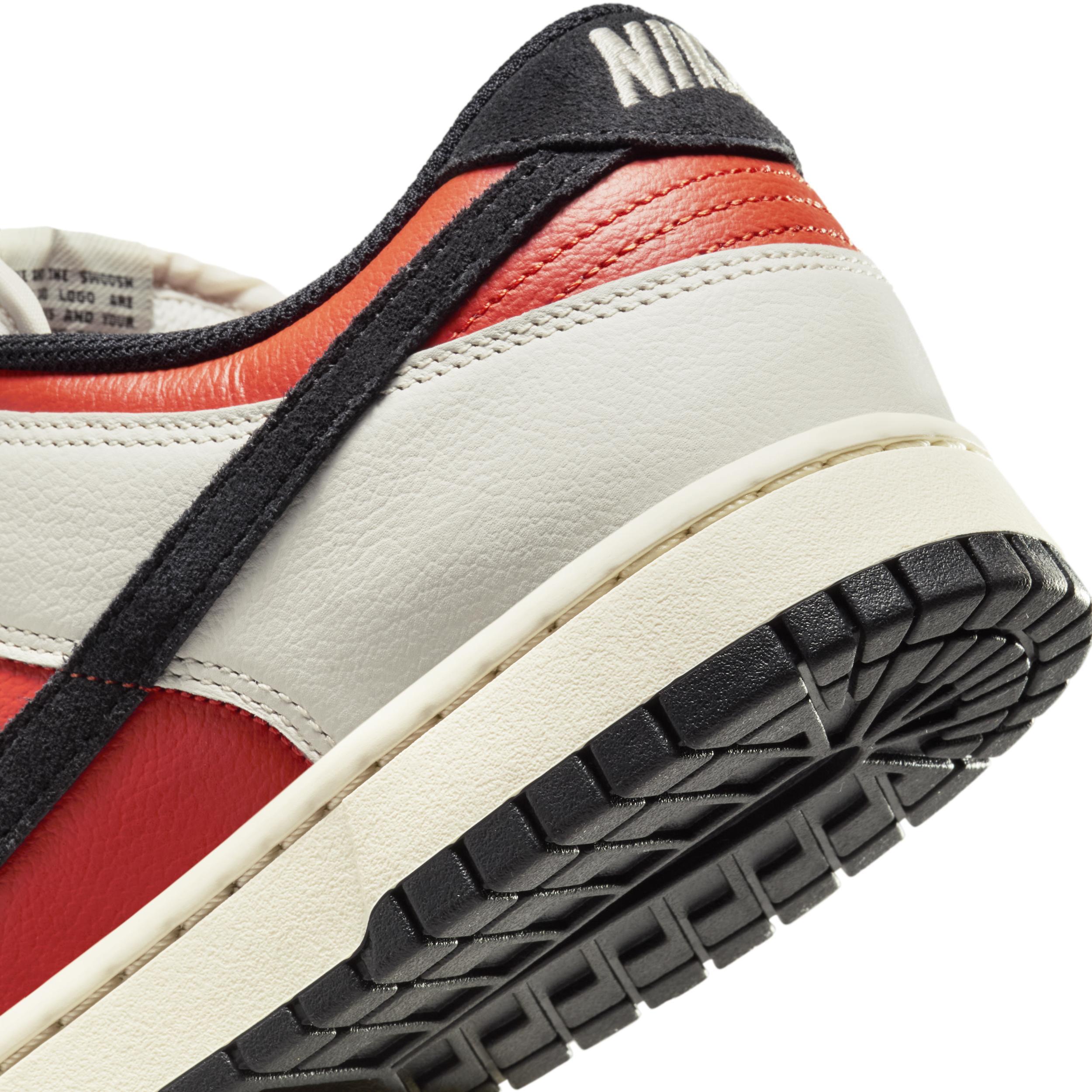 Nike Men's Dunk Low Retro SE Leather/Suede Shoes Product Image