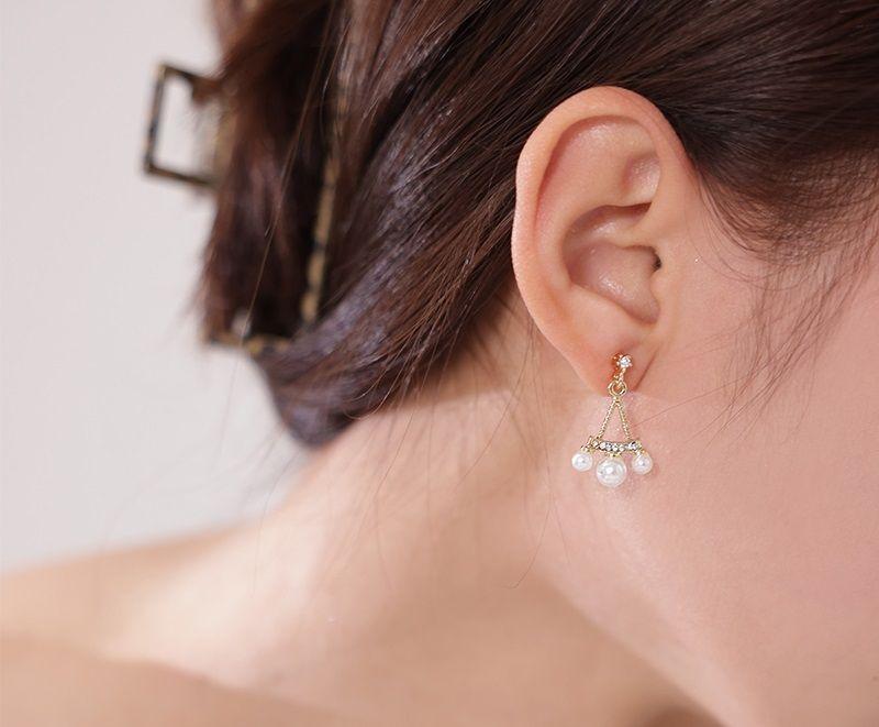 Rhinestone & Faux Pearl Triangle Drop Earring Product Image