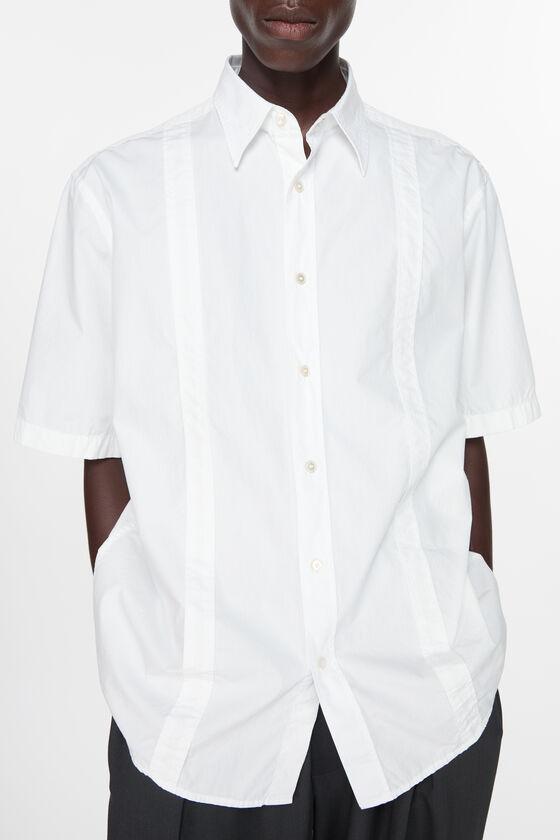 Short sleeve button-up shirt Product Image