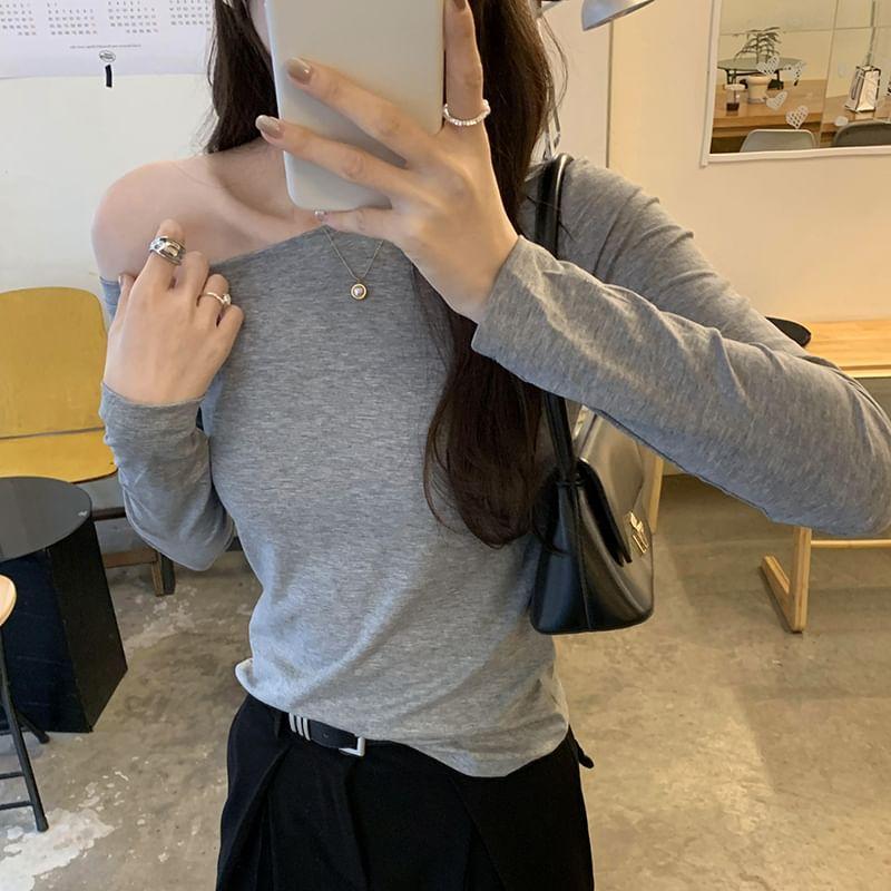 One Shoulder Long Sleeve Plain Tee Product Image