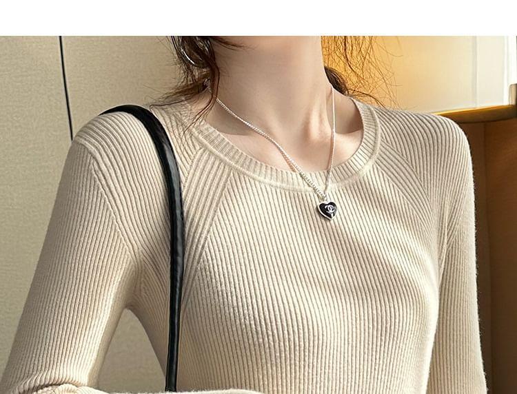 Long-Sleeve Round Neck Ribbed Knit Top Product Image