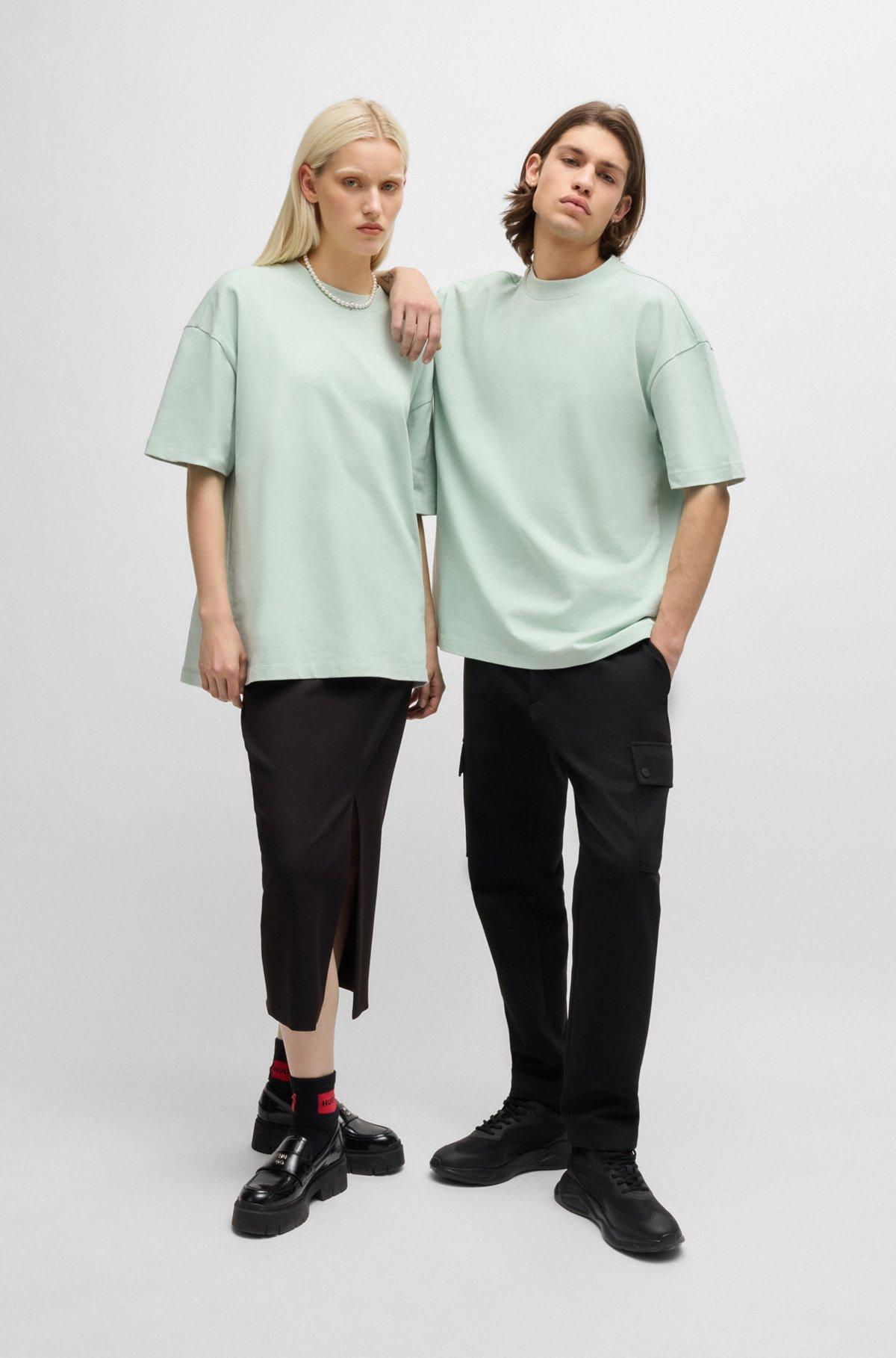 Oversize-fit all-gender T-shirt in cotton with logo label Product Image