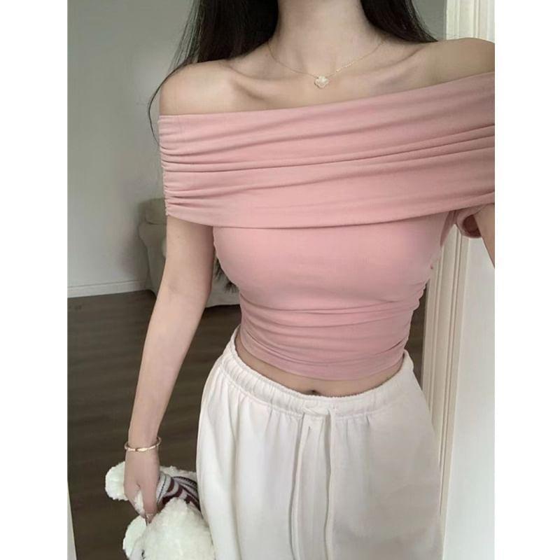 Short-Sleeve Off-Shoulder Plain Ruched Slim Fit Crop Top Product Image