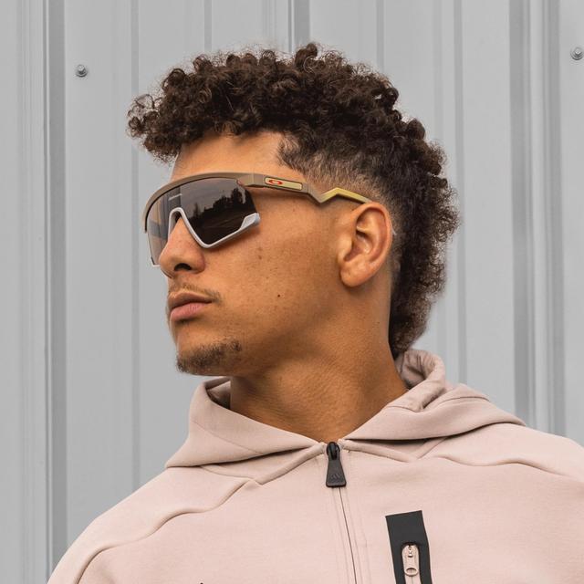 Oakley Men's Bxtr Patrick Mahomes Ii Collection Sunglasses Product Image