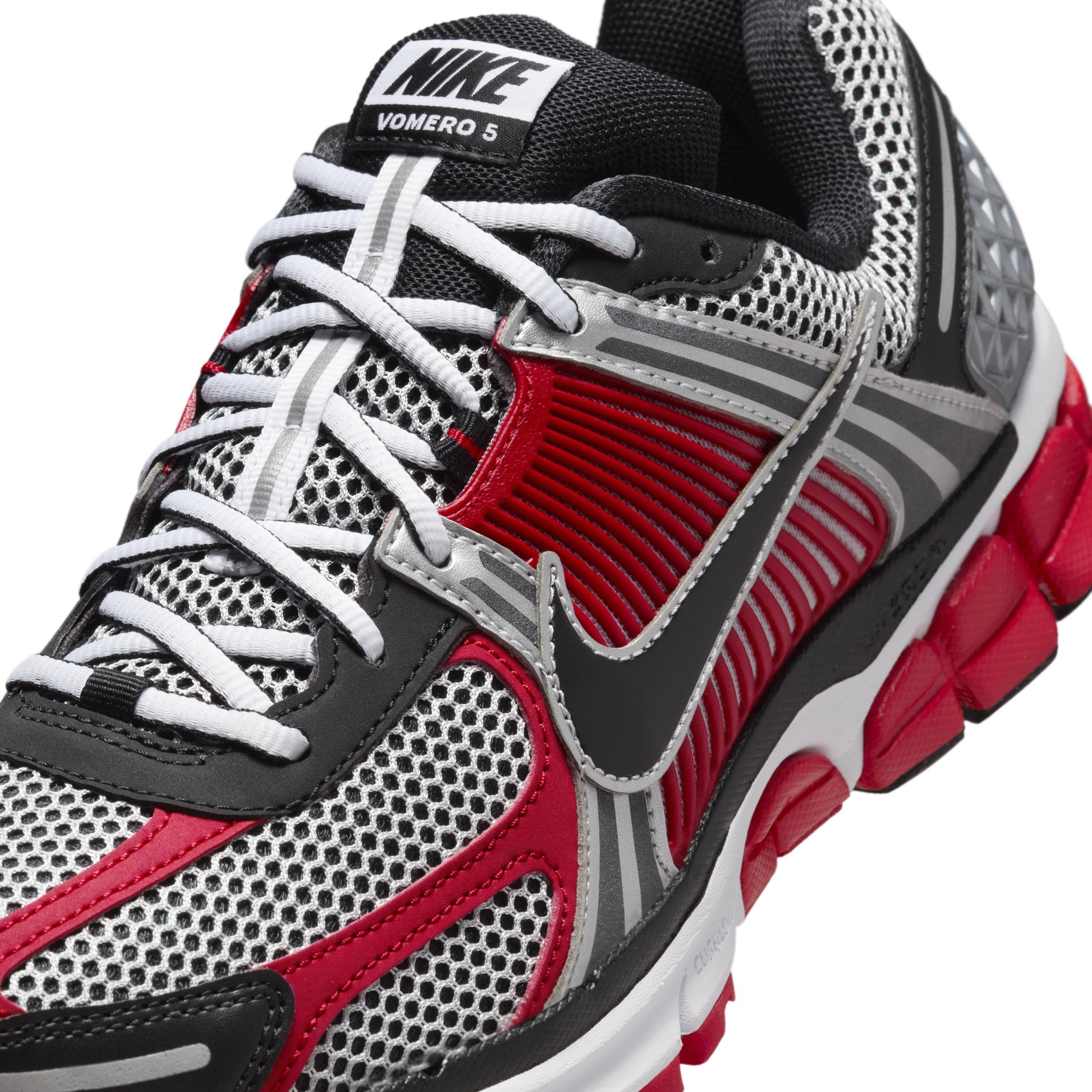 Nike Men's Zoom Vomero Shoes Product Image