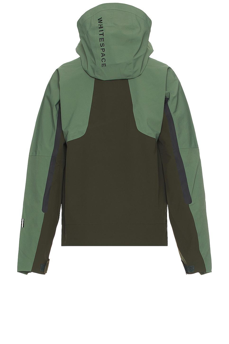 Whitespace 3l Performance Jacket Green. (also in XL/1X). Product Image