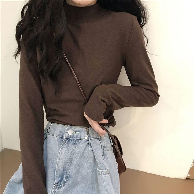 Long-Sleeve Mock Neck Plain T-Shirt Product Image