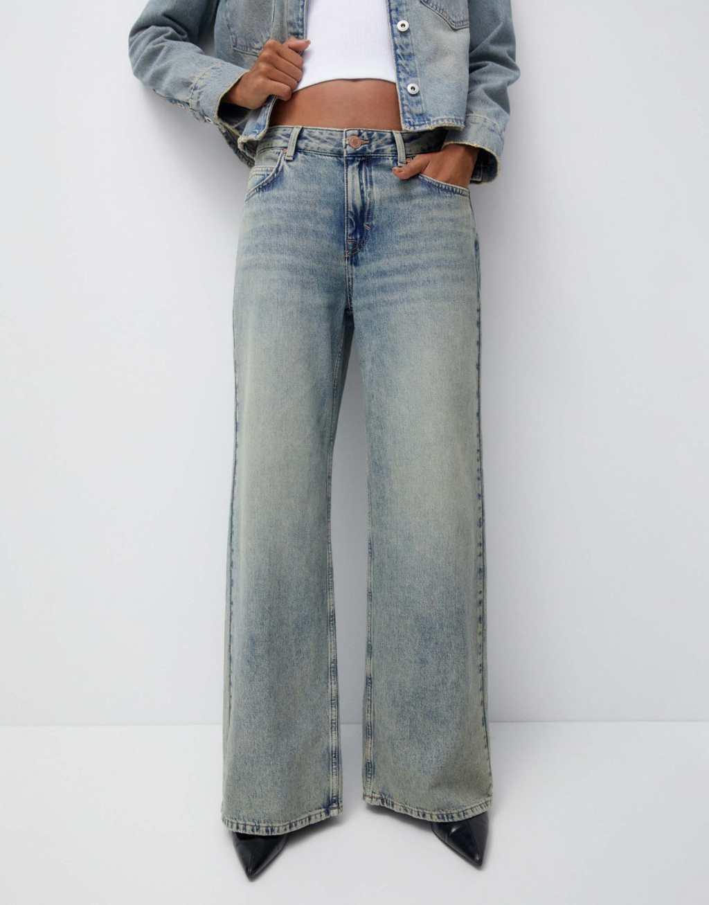 Pull&Bear oversized baggy low waist jeans in washed blue Product Image