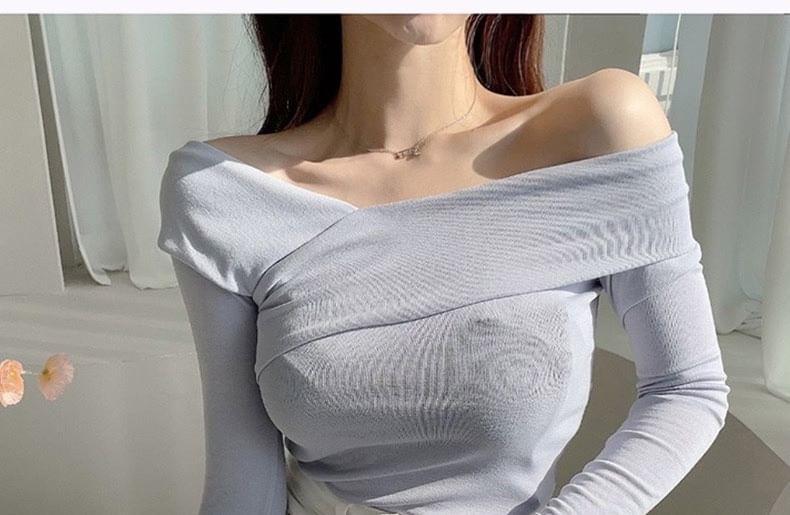 Long-Sleeve Off-Shoulder Plain Asymmetrical Tee Product Image