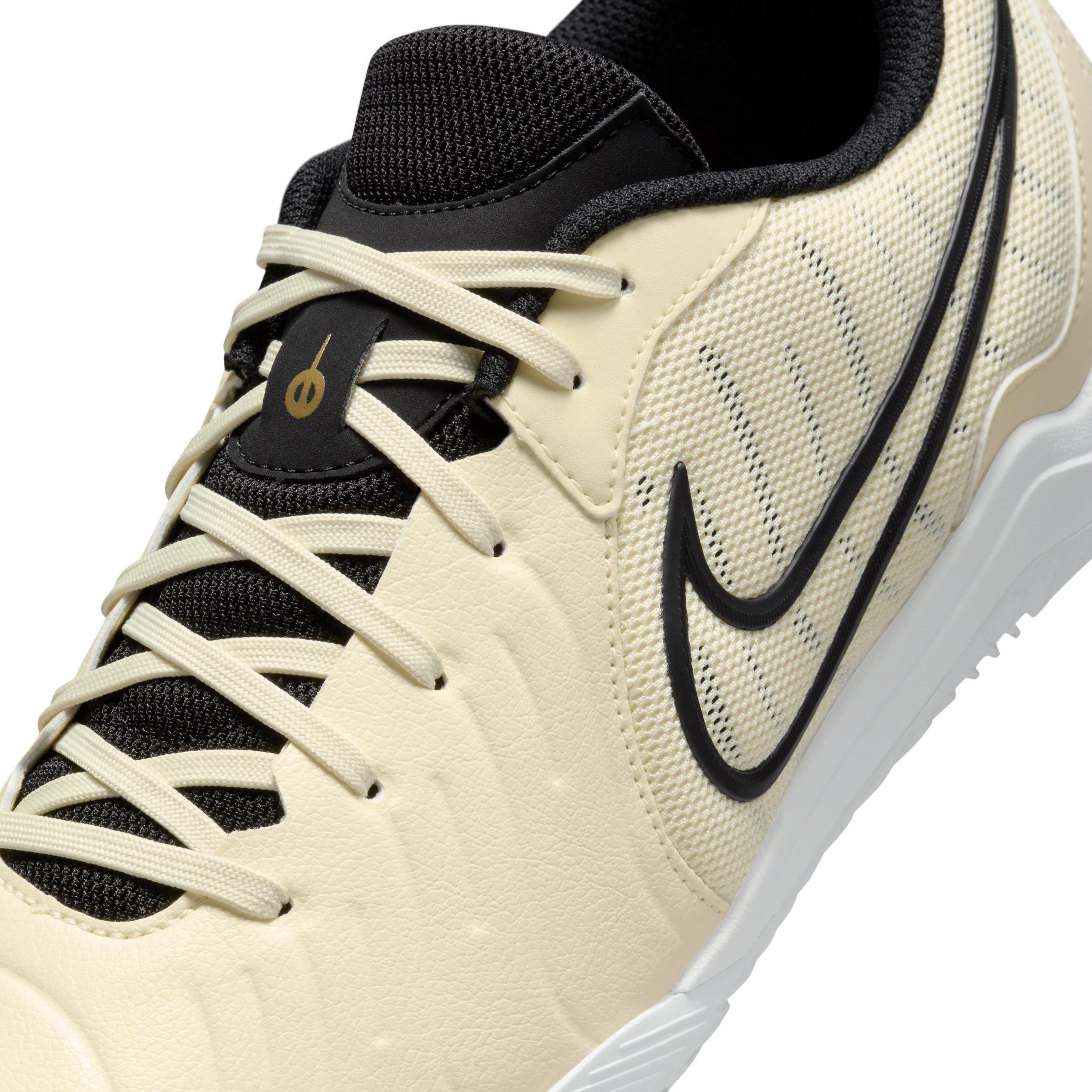 Nike Men's Tiempo Legend 10 Academy Indoor/Court Low-Top Soccer Shoes Product Image