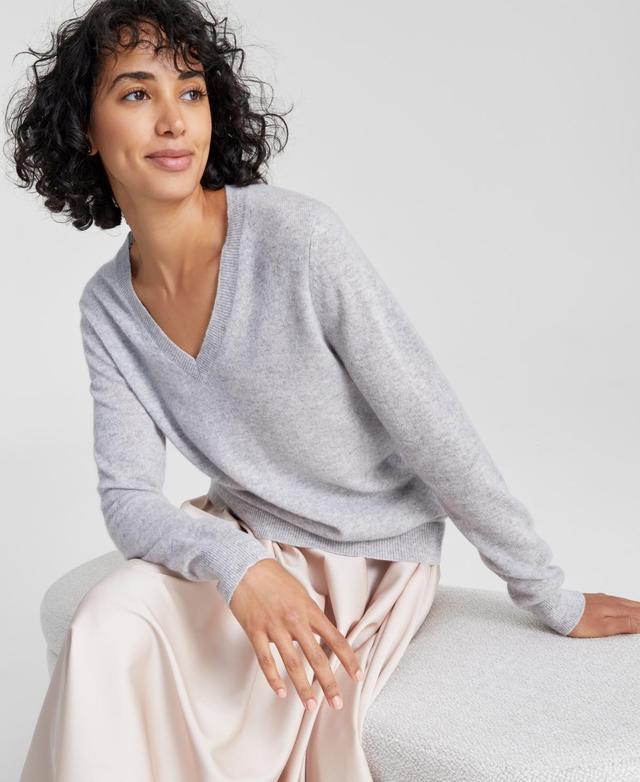 Charter Club 100% Cashmere Womens V-Neck Long-Sleeve Sweater, Regular & Petites, Created for Macys Product Image