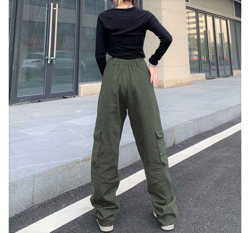 Low Waist Pocket Detail Straight Leg Cargo Pants Product Image