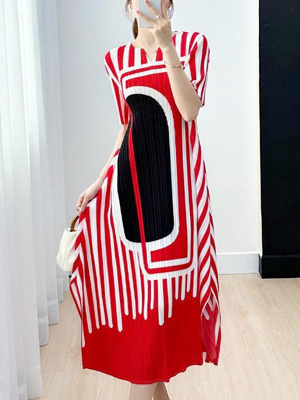 A-Line Loose Pleated Printed V-Neck Midi Dresses Product Image