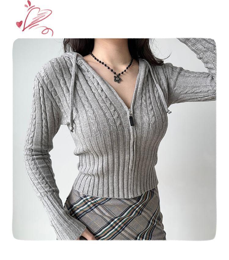 Cable Knit Zip-Up Crop Cardigan Product Image