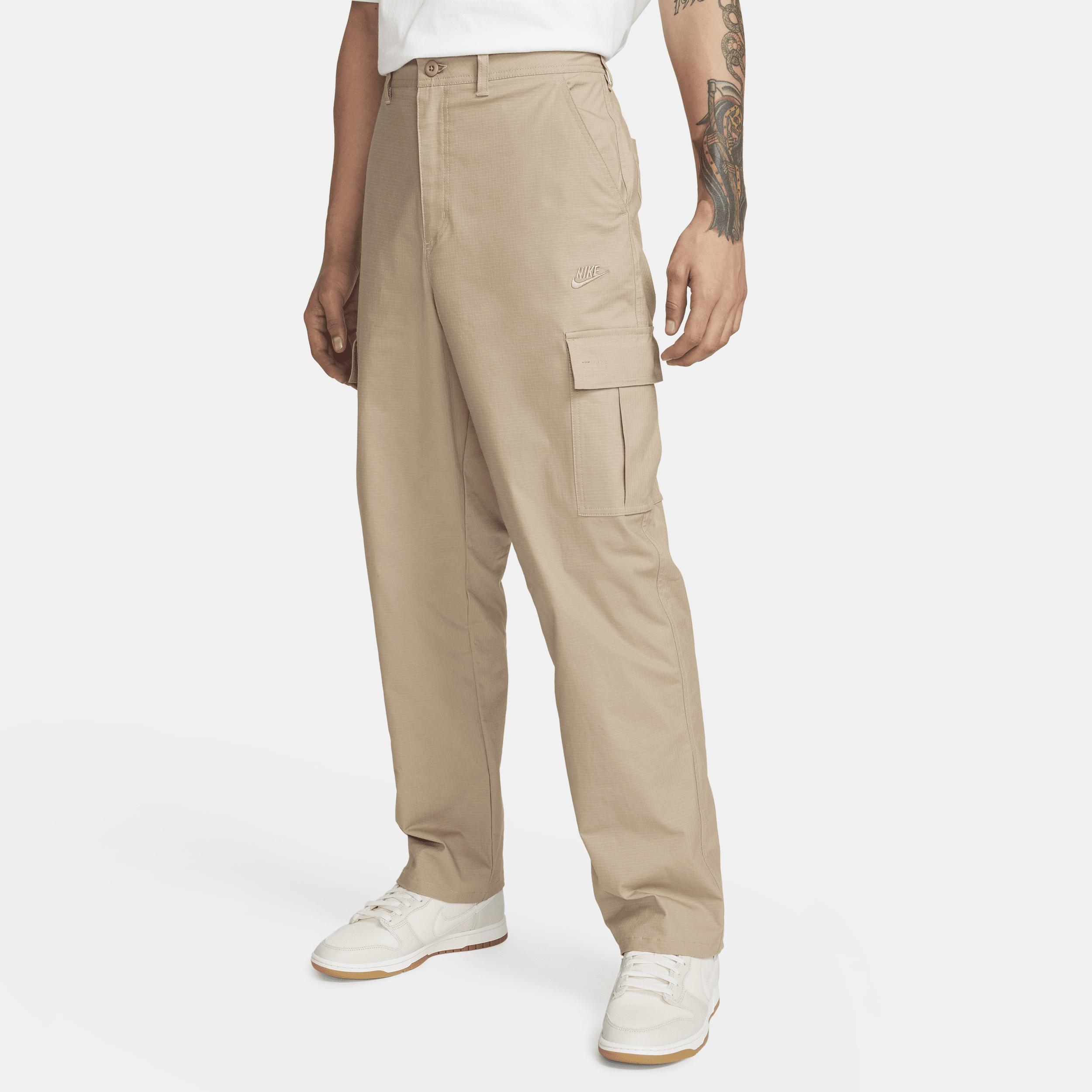 Nike Men's Club Cargo Pants Product Image