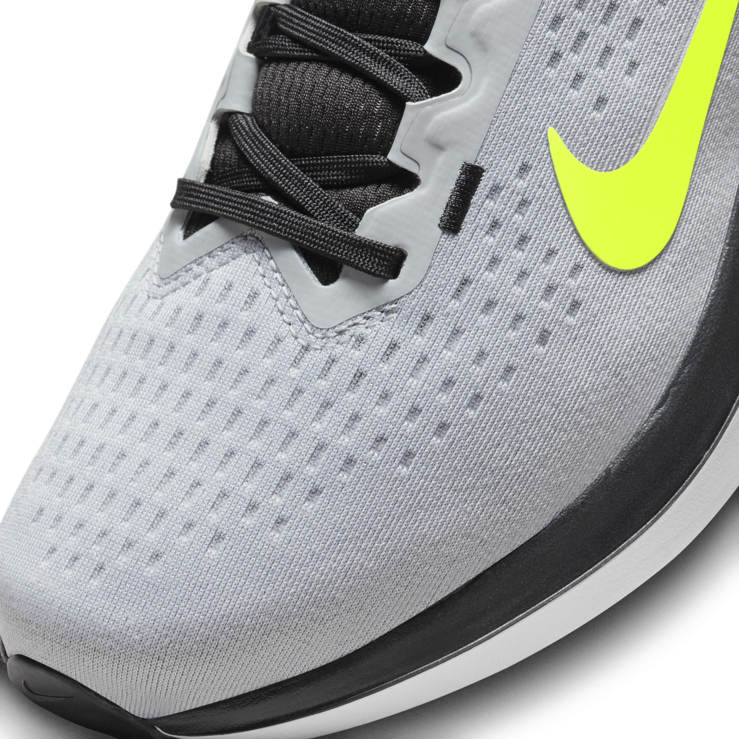 Nike Men's Winflo 10 Road Running Shoes Product Image