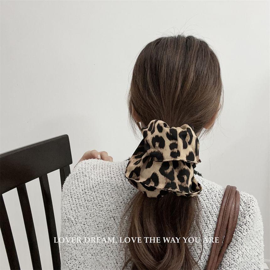 Leopard Print Scrunchie Product Image