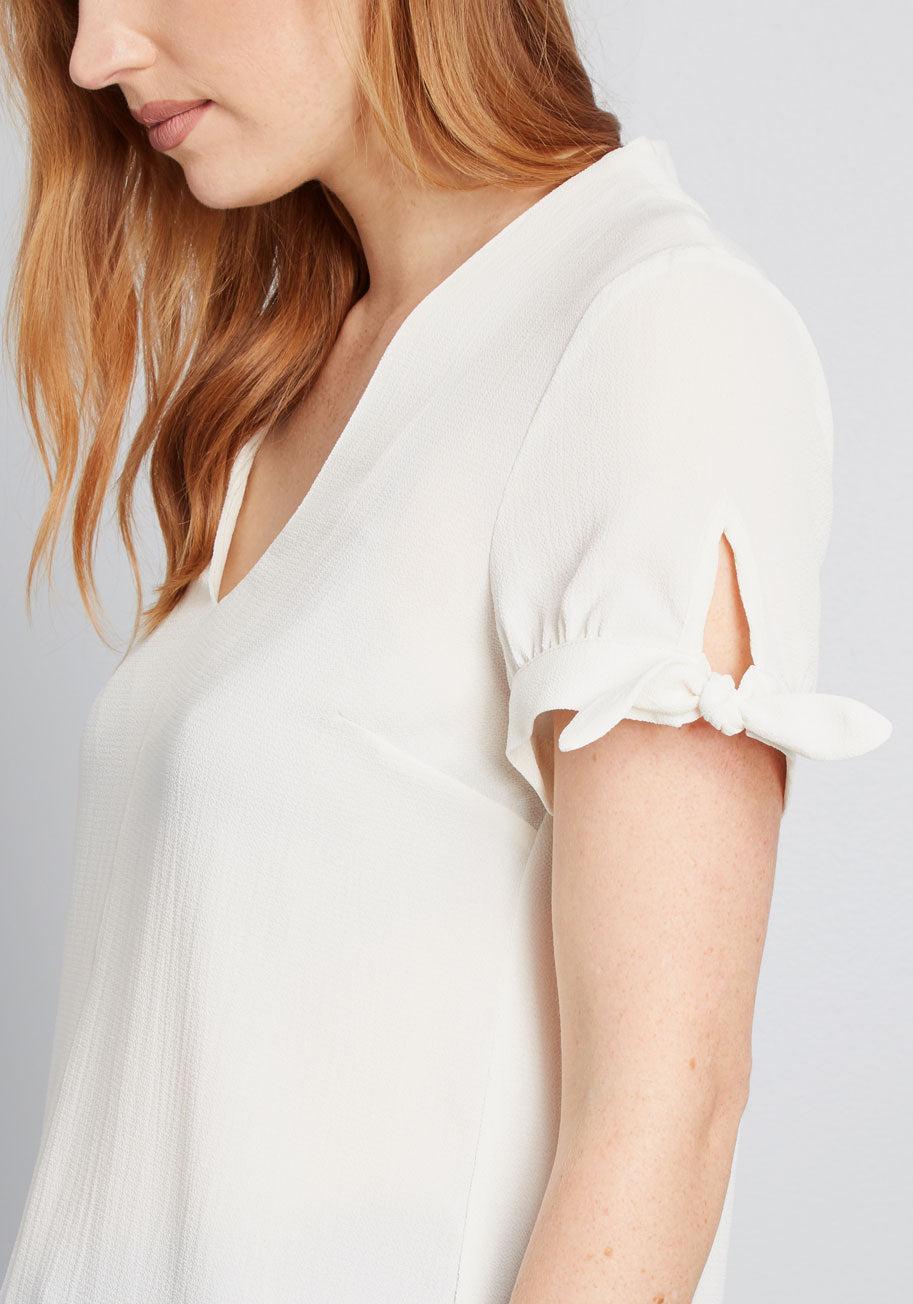 Ideal Discovery Short Sleeve Blouse Product Image