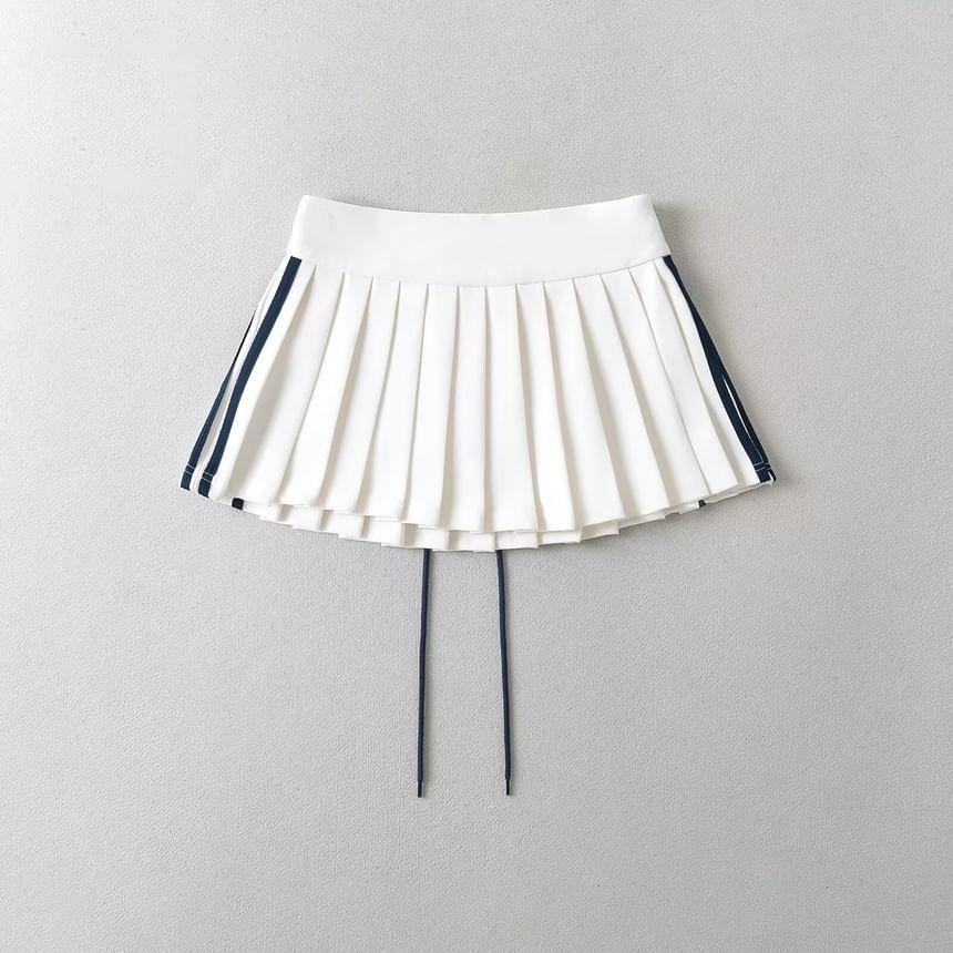 Low Waist Two Tone Mini Pleated Skirt Product Image