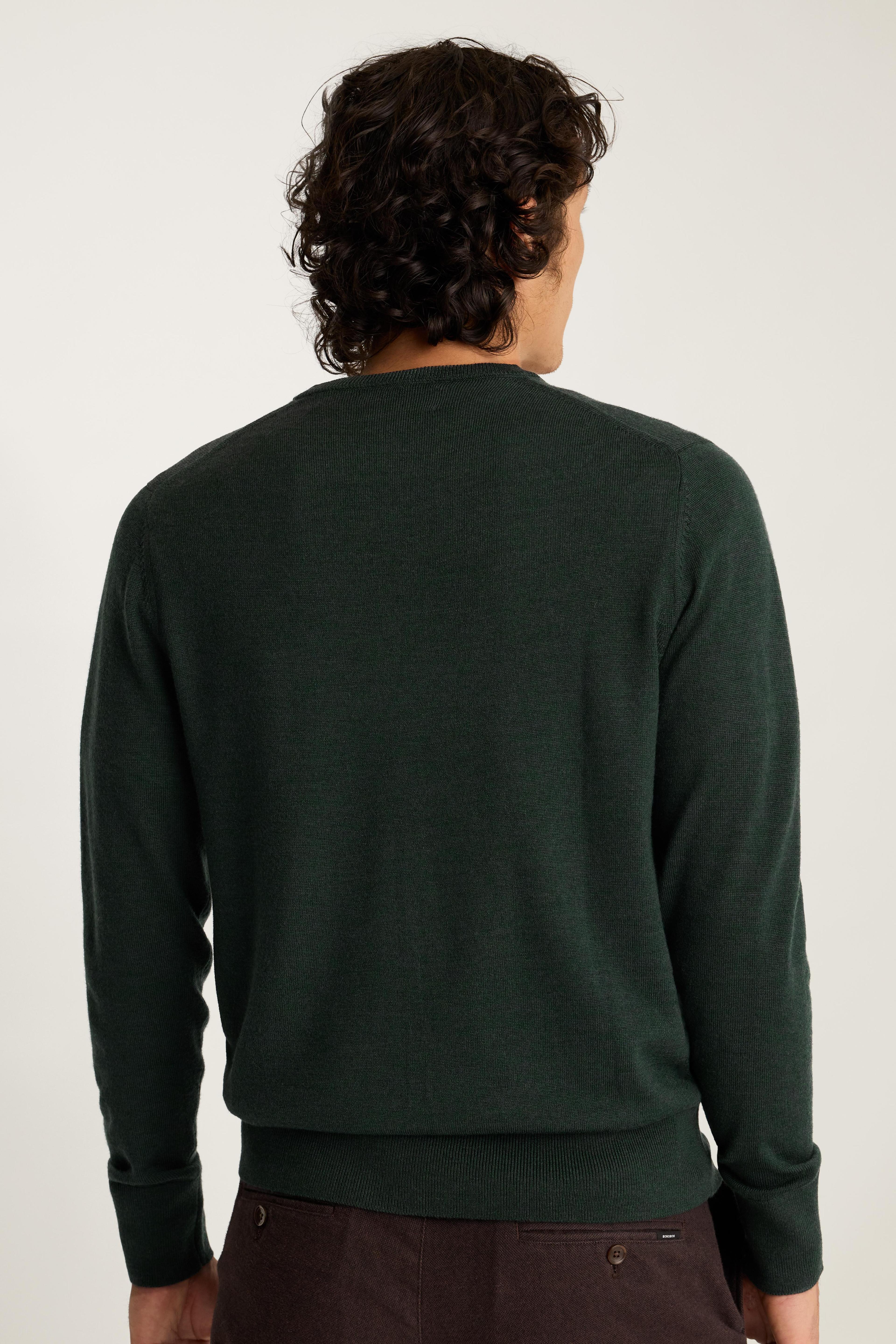 Washable Merino V-Neck Sweater Product Image