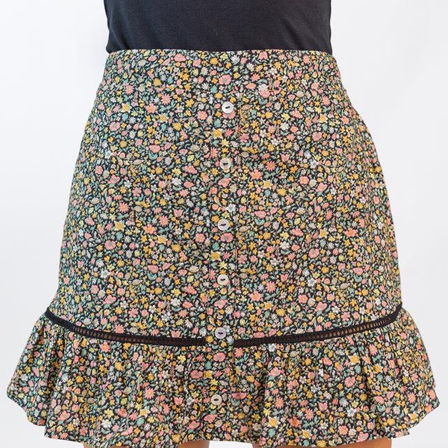 What's The Tea Black Button Front Floral Mini Skort Product Image