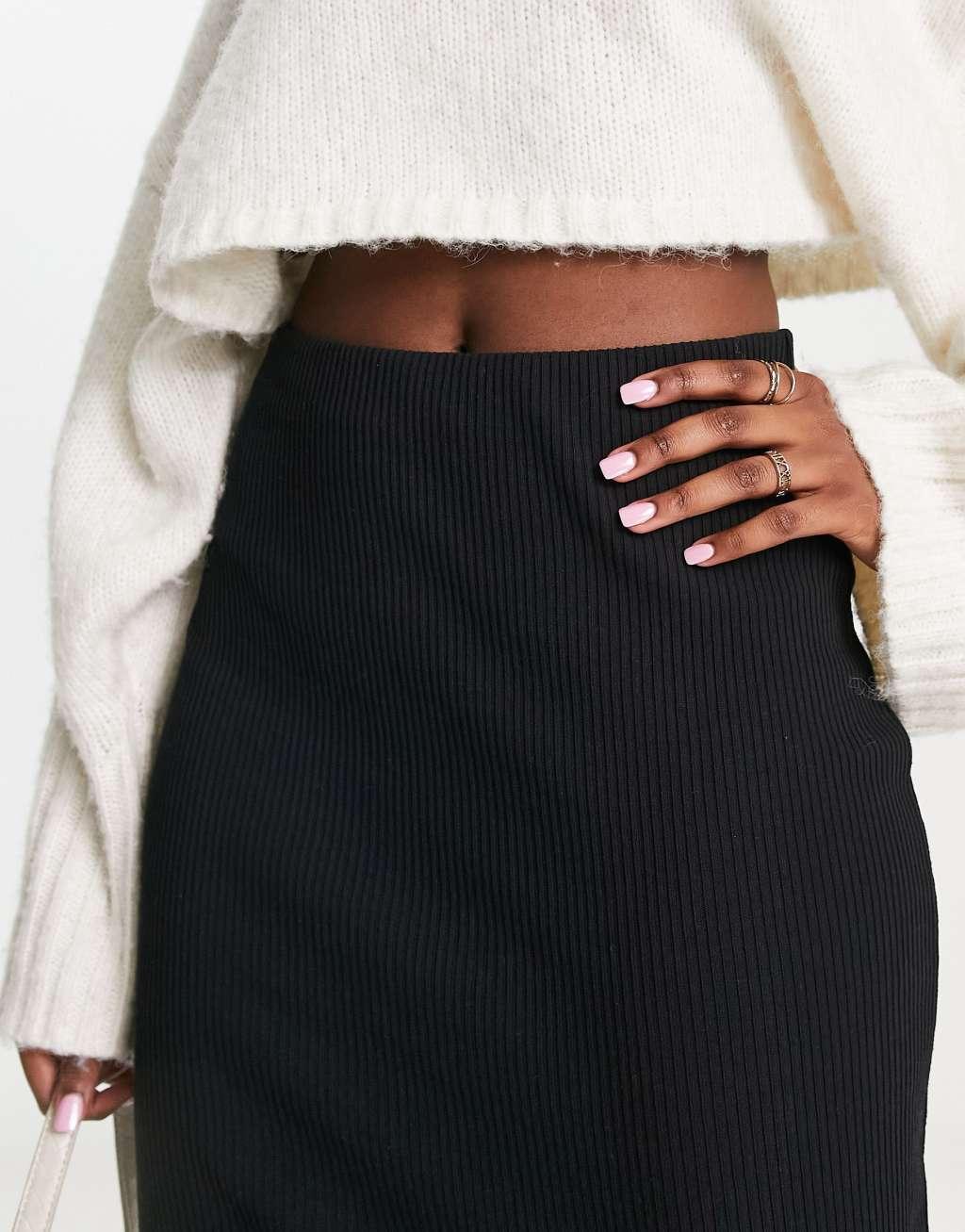 Pull&Bear ribbed midaxi skirt in black Product Image