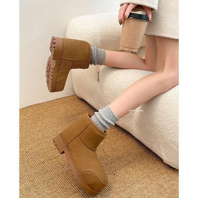 Platform Plain Snow Short Boots Product Image