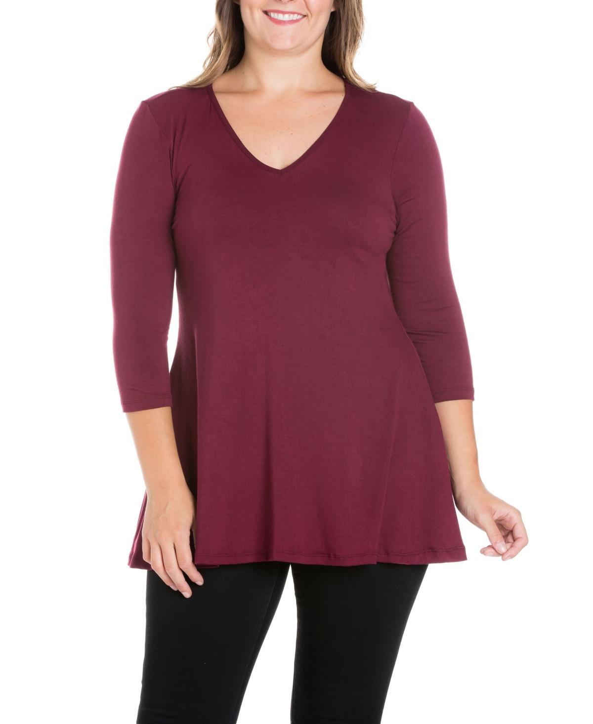 Womens Plus Size Three Quarter Sleeves V-Neck Tunic Top Product Image