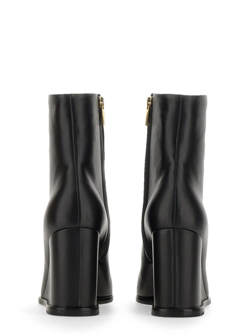 Glove Leather Wedge Boots In Black Product Image