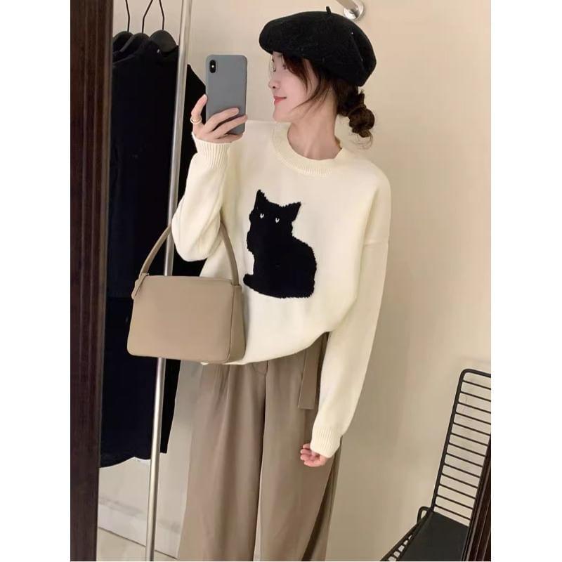 Round Neck Cat Patterned Sweater Product Image