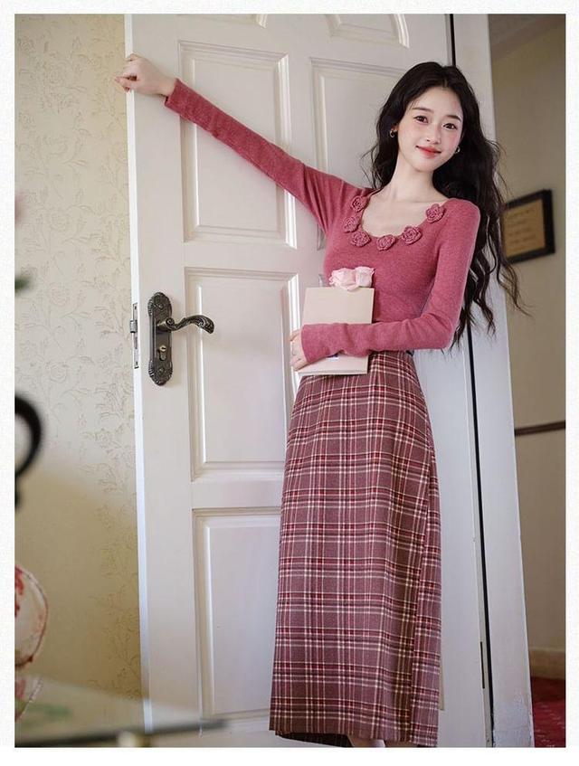 Set: Long Sleeve Scoop Neck Plain Crochet Floral Knit Top + High Rise Plaid Maxi A-Line Skirt + Belt Product Image