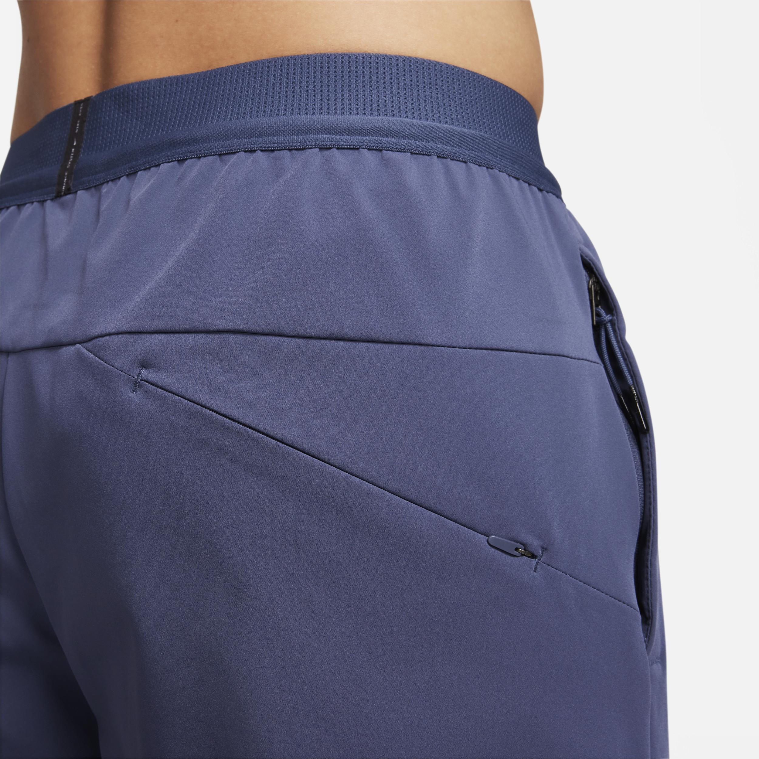 Nike Men's A.P.S. Dri-FIT Woven Versatile Pants Product Image