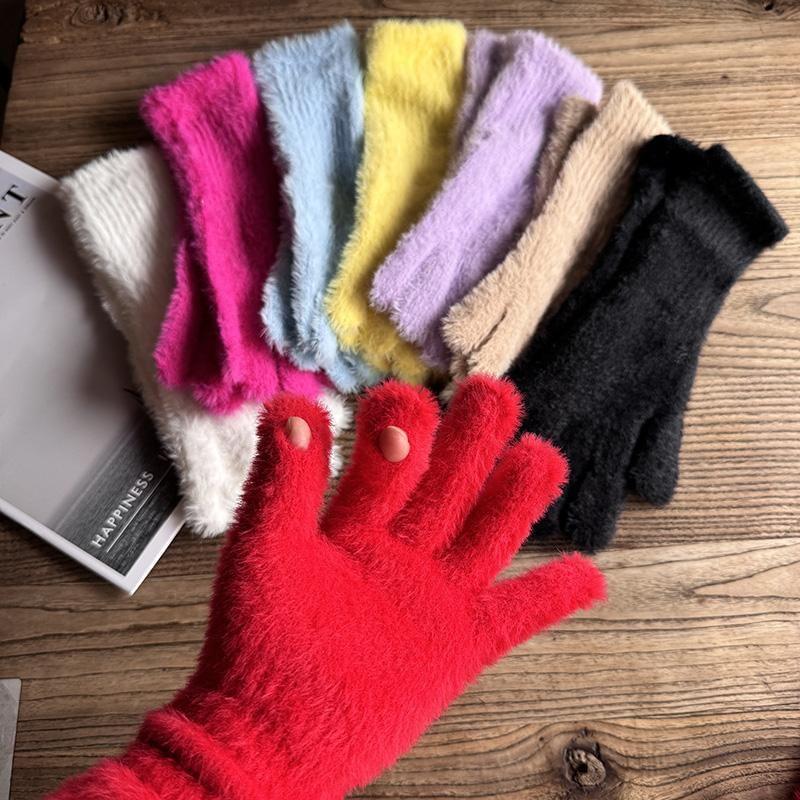 Plain Knit Gloves Product Image