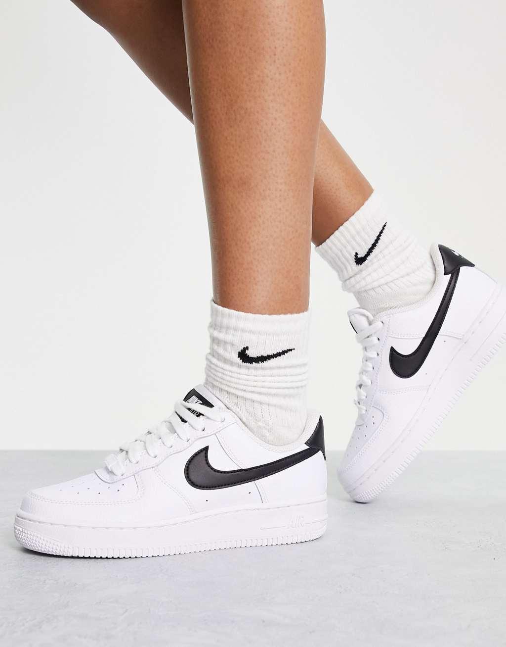 Nike Air Force 1 '07 sneakers in white and black Product Image