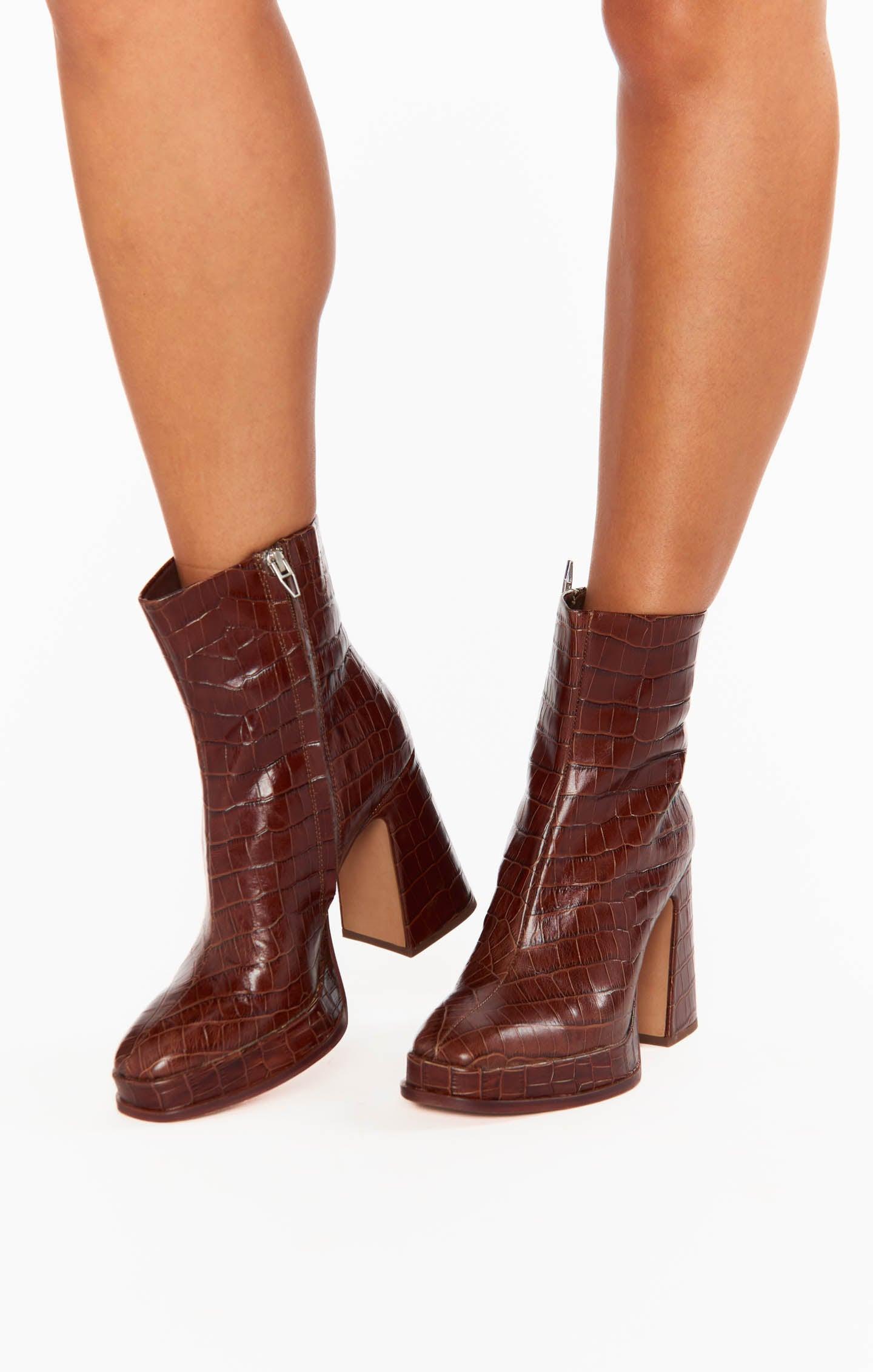 Dolce Vita Lochly Platform Bootie ~ Walnut Product Image