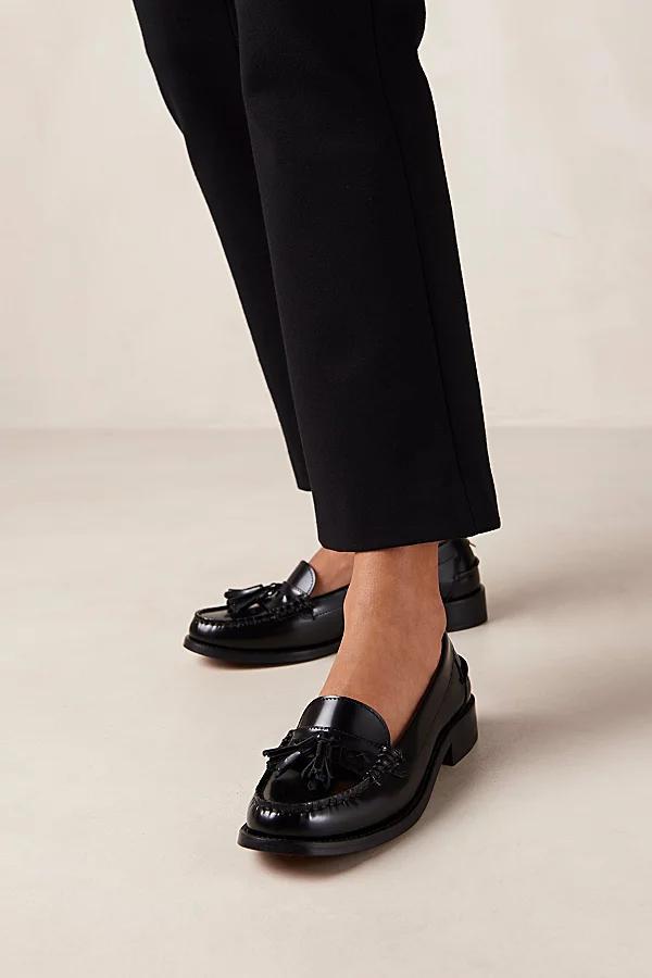 ALOHAS Terrane Tassel Loafer Product Image