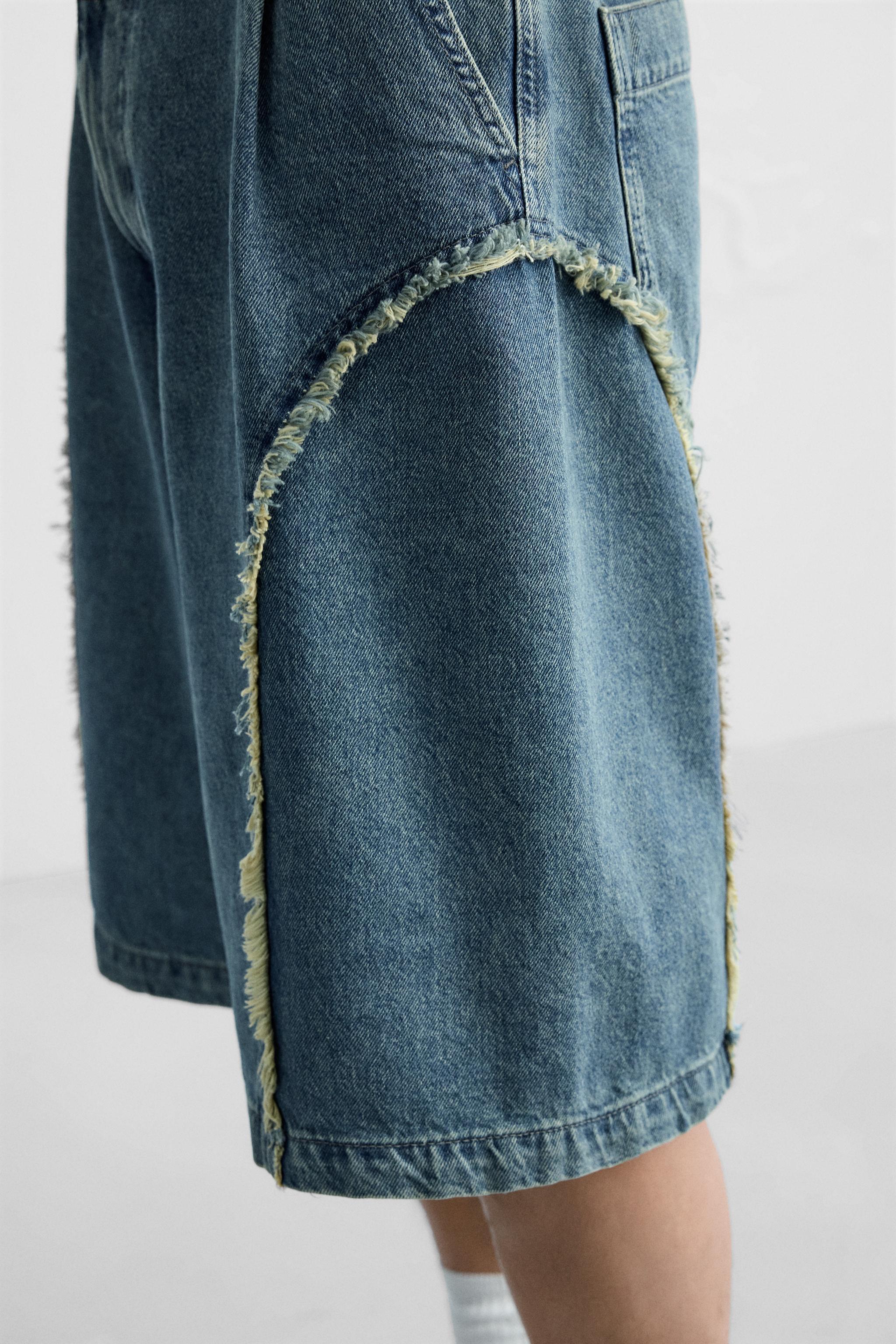 FRAYED DENIM SHORTS Product Image