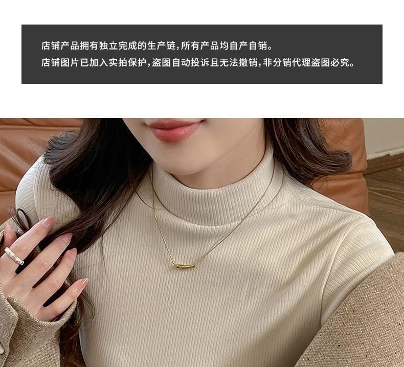 Long-Sleeve Mock Neck Plain Fleece-Lined Tee Product Image