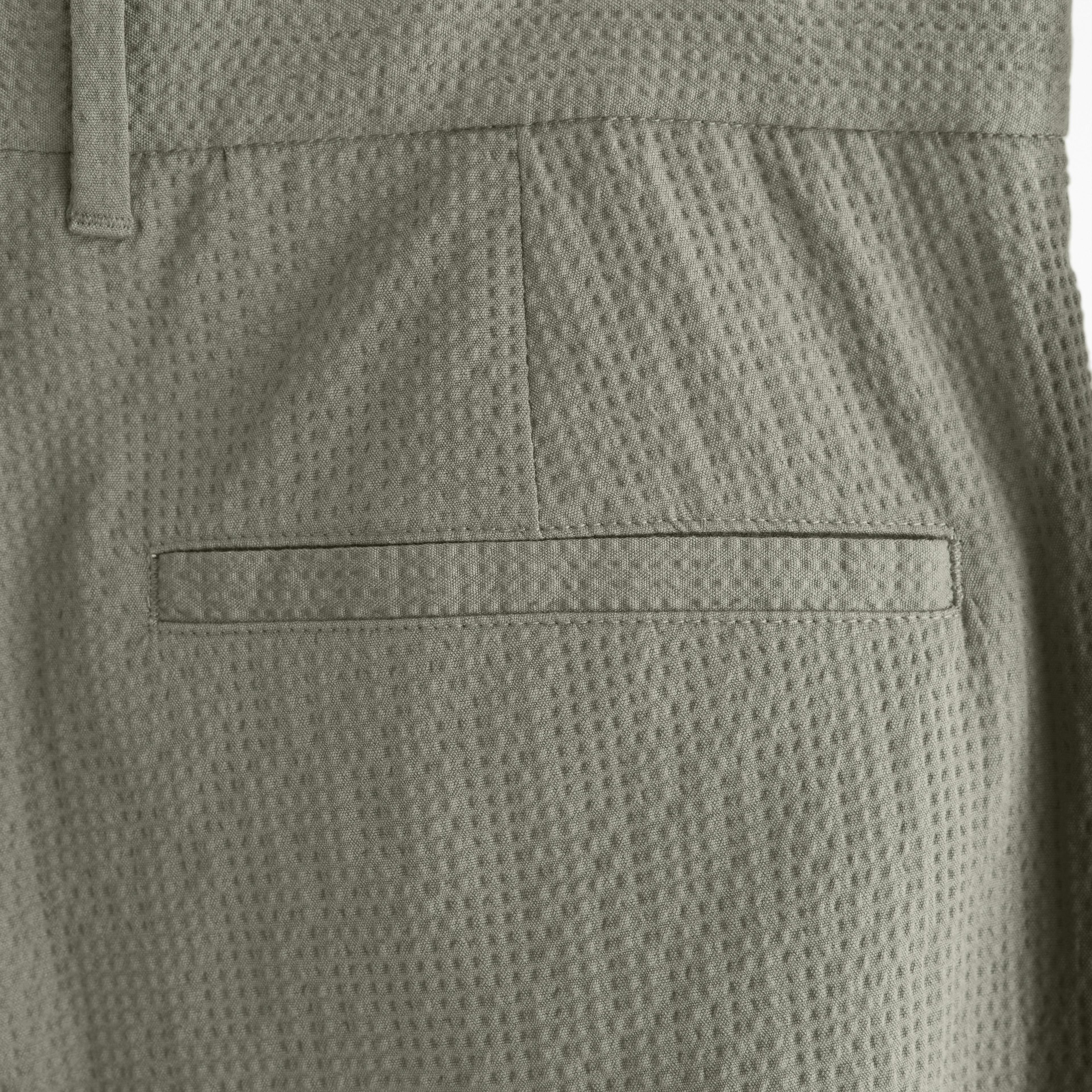 The A&F Collins Tailored Seersucker Suit Pant Product Image