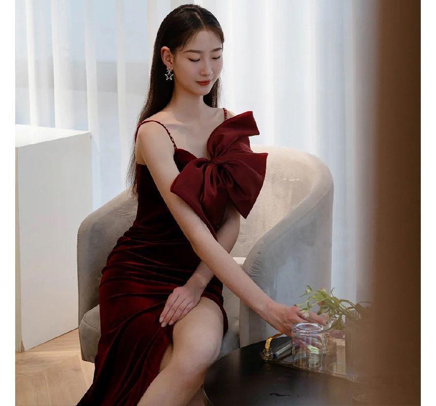 Spaghetti Strap Plain Bow Slit A-Line Evening Gown Product Image