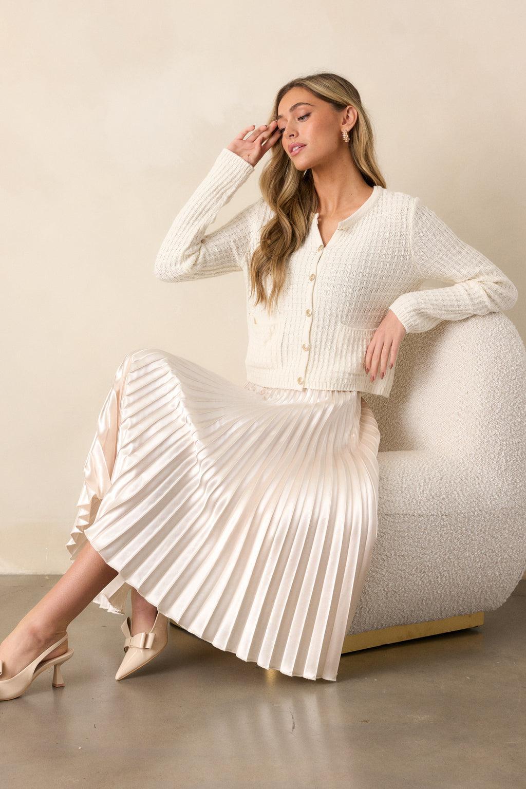 Urban Elegance Ivory Pleated Midi Skirt product image