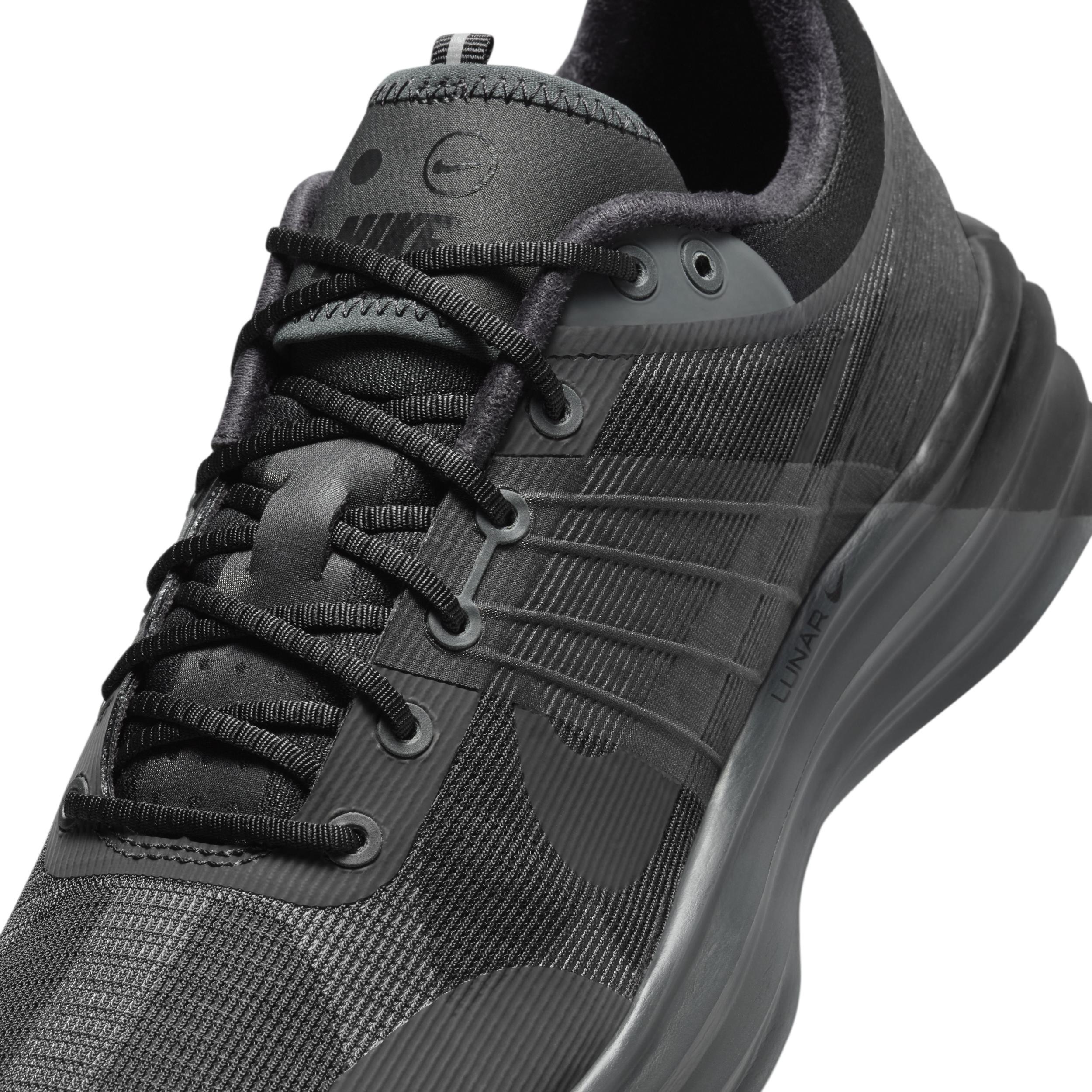 Nike Men's Lunar Roam Shoes Product Image