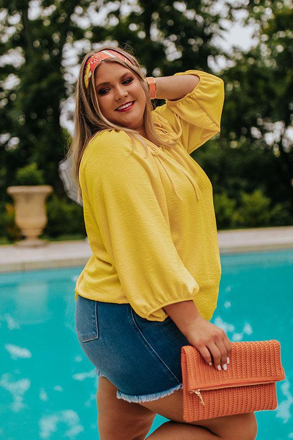 Splash Of Champagne Shift Top In Yellow Curves Product Image