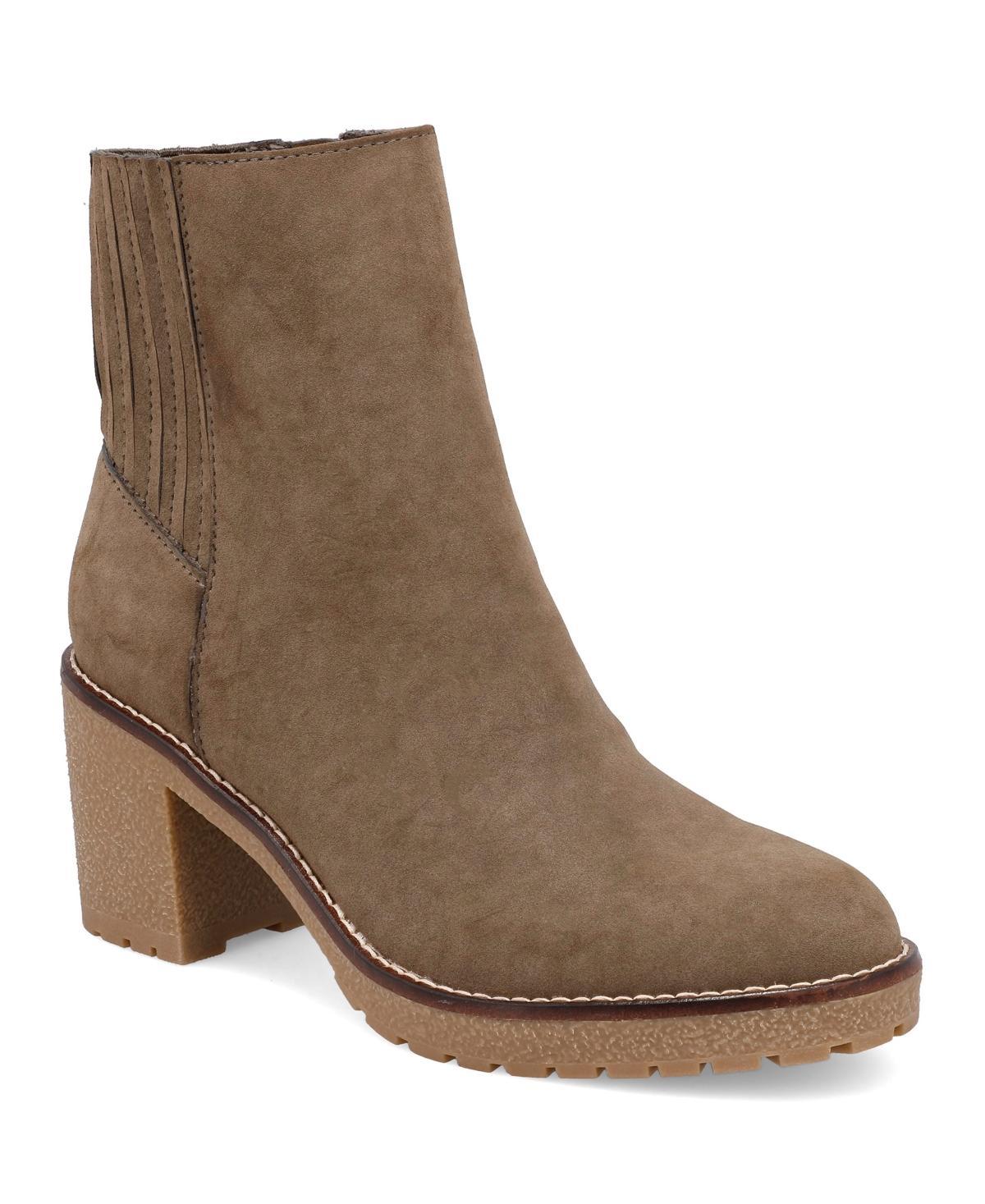 Mia Womens Harlow Lug-Sole Block-Heel Chelsea Booties Product Image