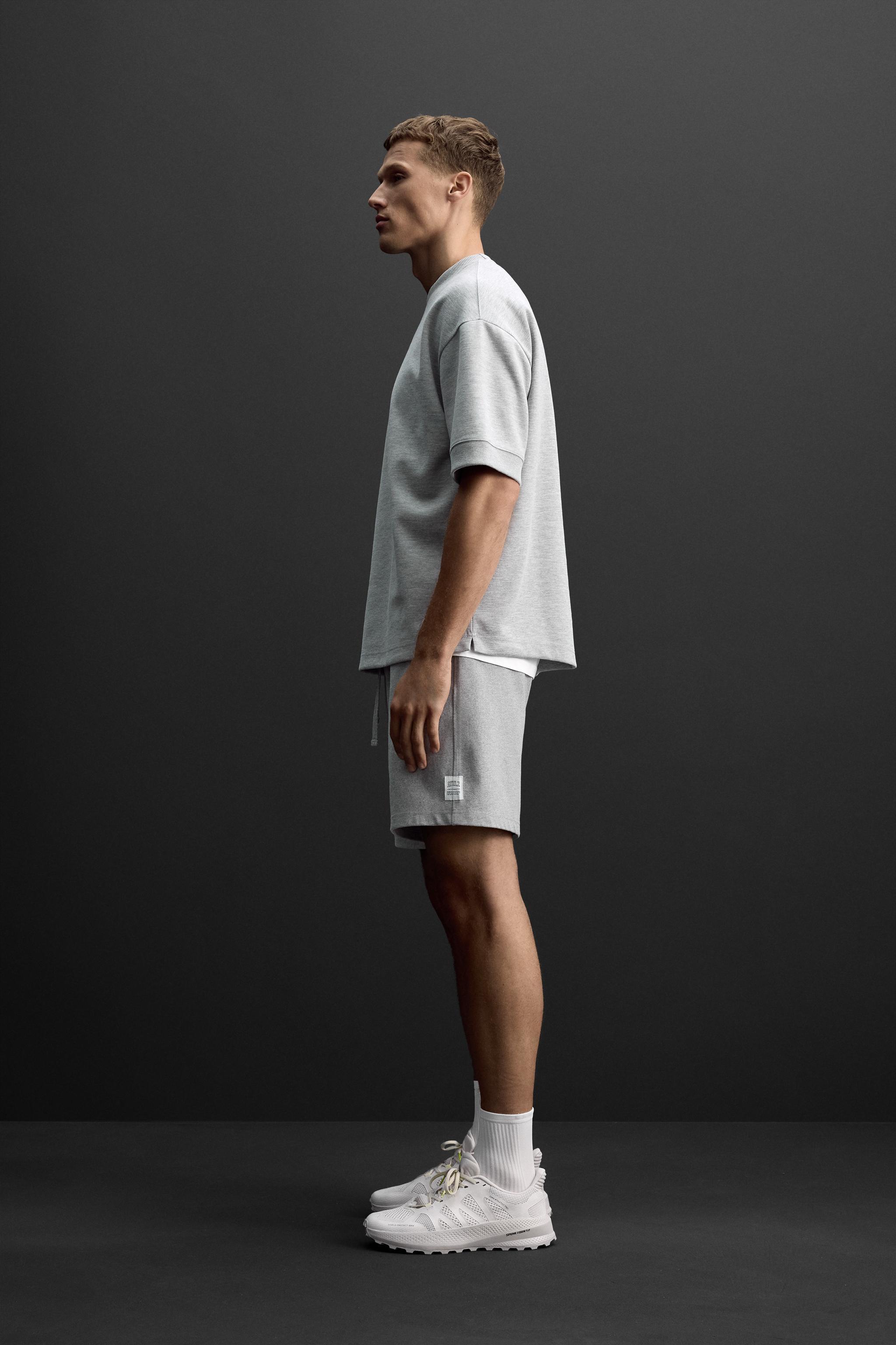 JOGGER SHORTS Product Image