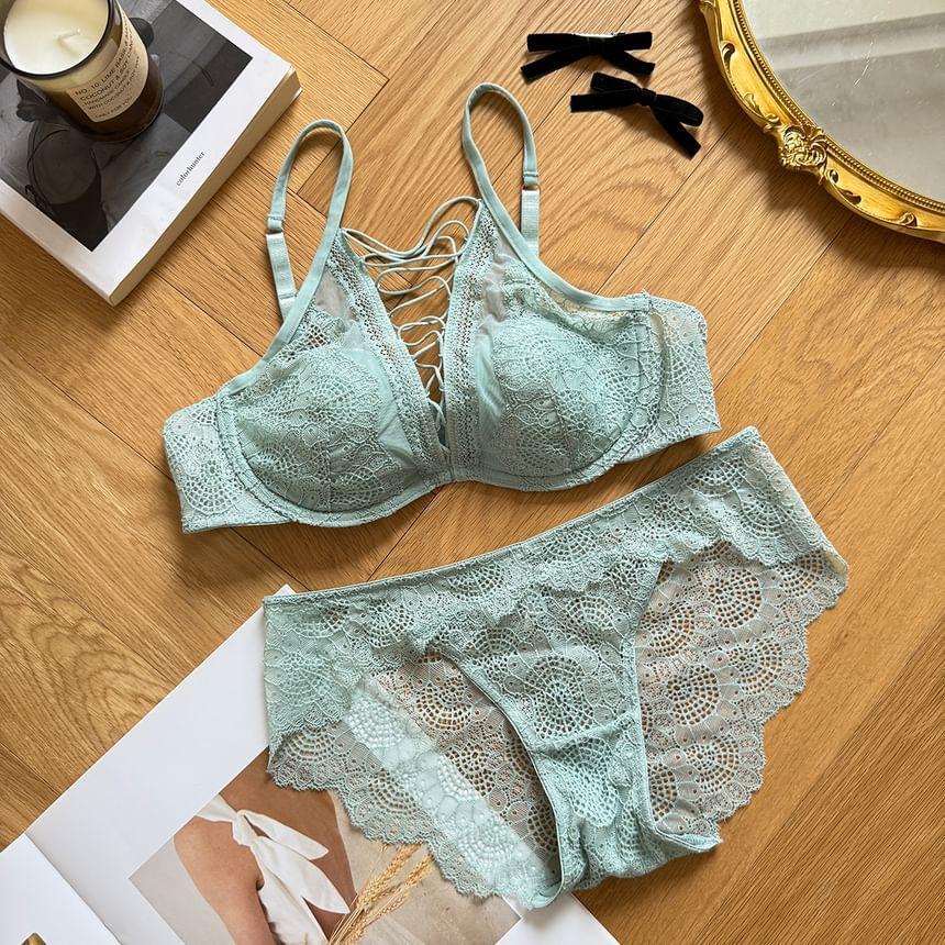 Set: Lace Cutout Bra + Panty + Bow Product Image