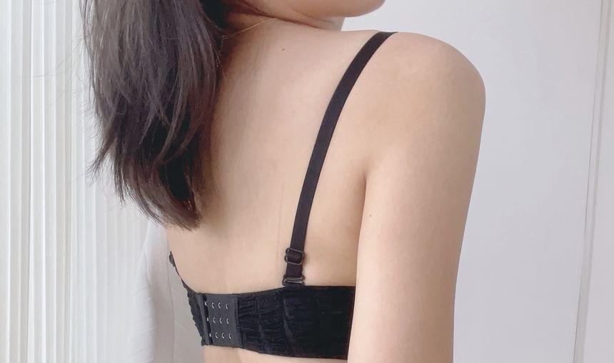 Bow Panel Lace Wireless Bra Product Image