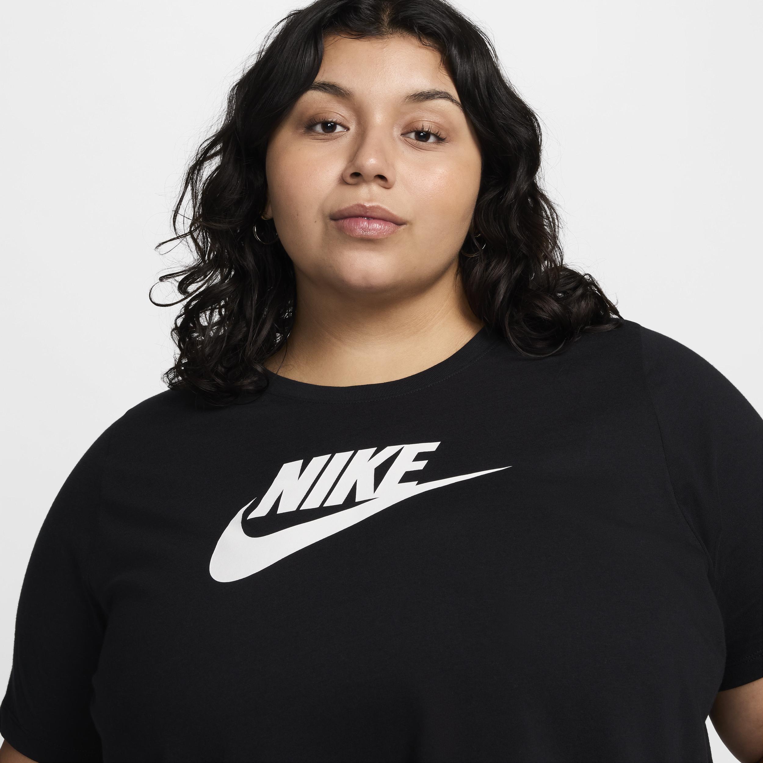 Women's Nike Sportswear Essential Cropped Logo T-Shirt (Plus Size) Product Image