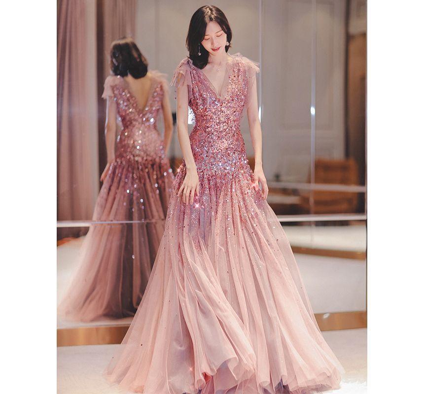 Sleeveless V-Neck Sequined Mesh A-Line Evening Gown Product Image